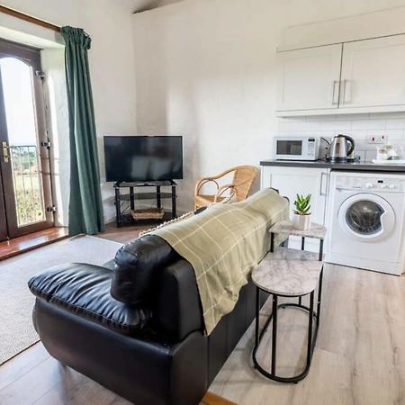 Lovely 2 Bedroom Coastal Cottage Near Bude Extérieur photo