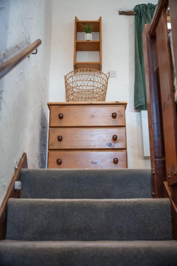 Lovely 2 Bedroom Coastal Cottage Near Bude Extérieur photo