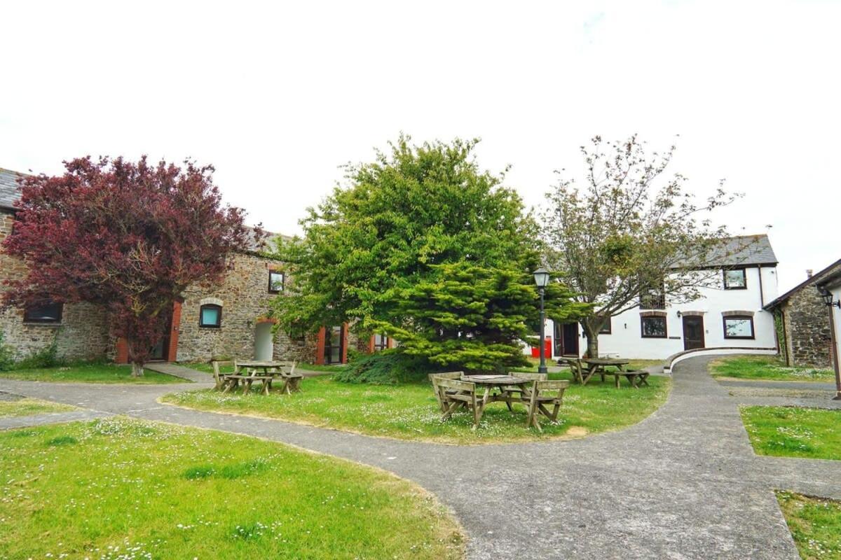 Lovely 2 Bedroom Coastal Cottage Near Bude Extérieur photo