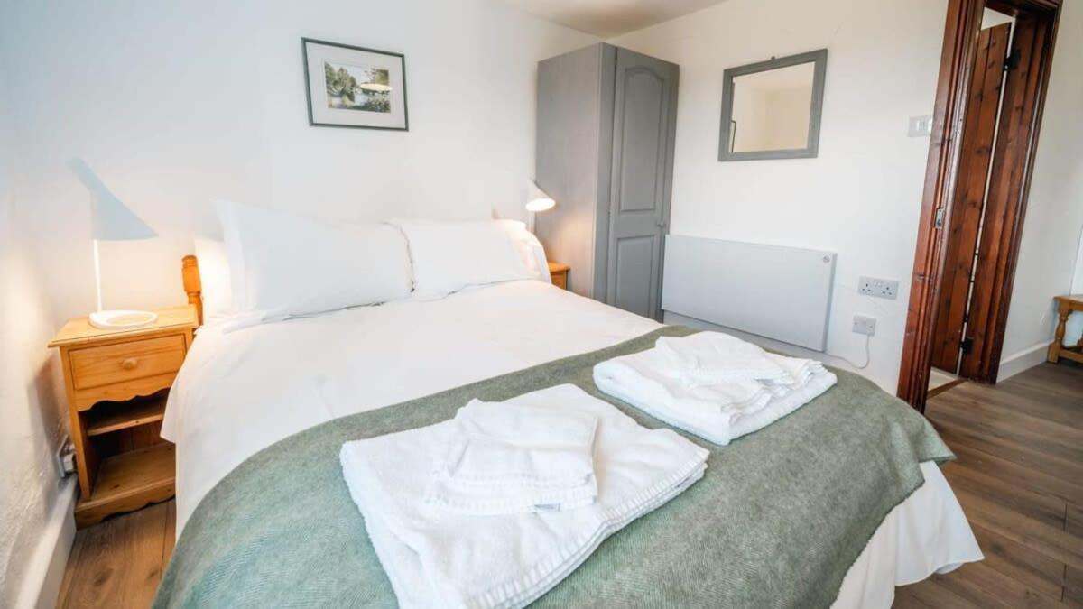 Lovely 2 Bedroom Coastal Cottage Near Bude Extérieur photo