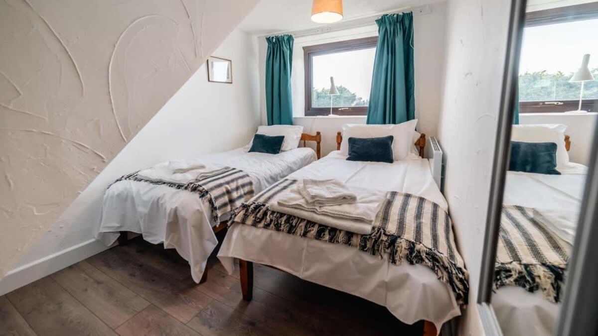 Lovely 2 Bedroom Coastal Cottage Near Bude Extérieur photo